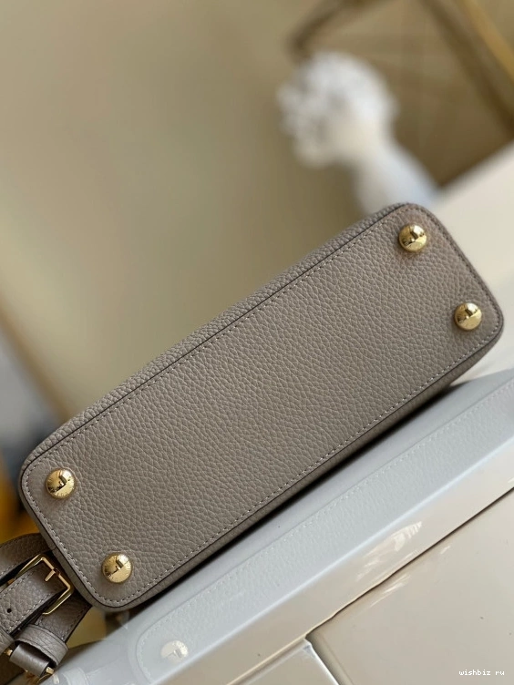 WIS LOUIS BB VUITTON CAPUCINES 1009